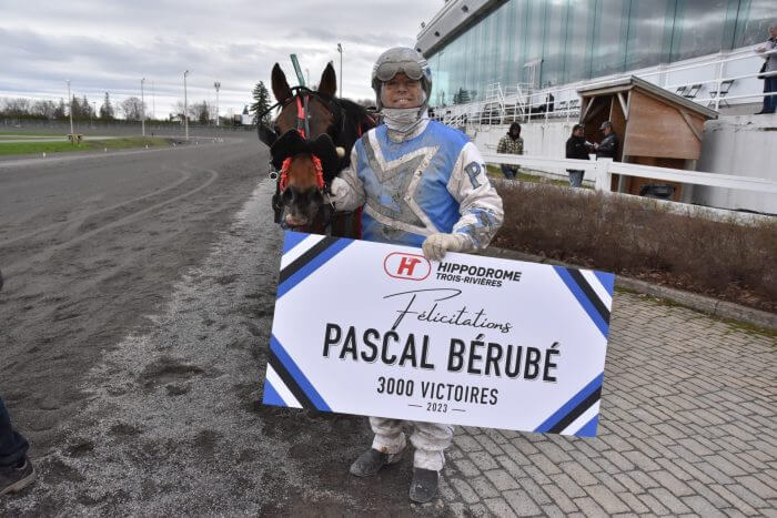 Berube scores 3,000th win opening day at H3R